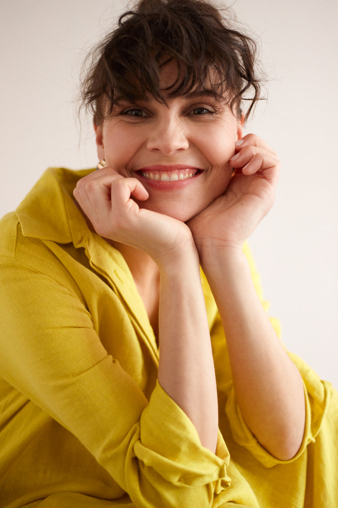 ZUMA A silhouette linen midi shirt dress in lemon yellow