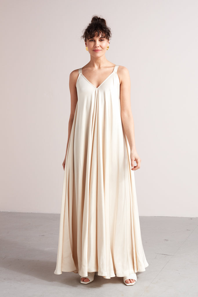 MALIA fluttering maxi dress in light cream