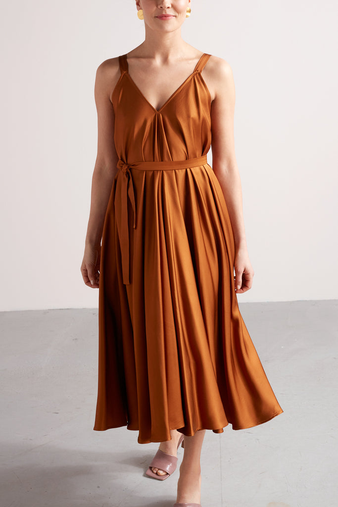 MONA fluttering midi dress in bronze
