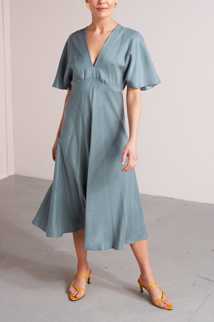 NORA midi butterfly sleeves dress in dusty blue