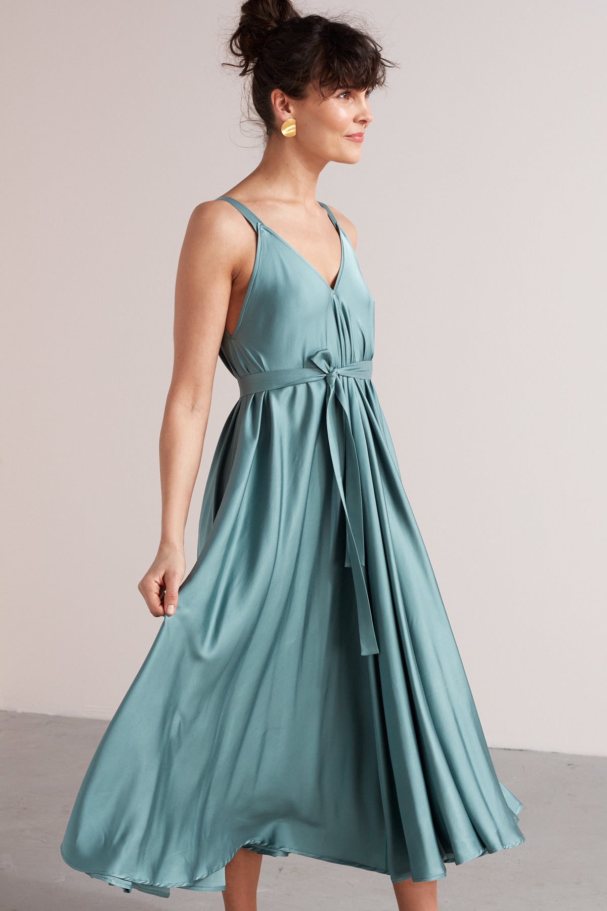 MONA fluttering midi dress in dusty blue – • unlined
